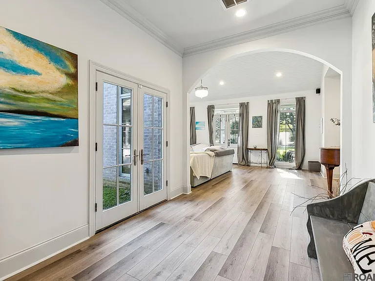6363 Sevenoaks Ave — Photo 4