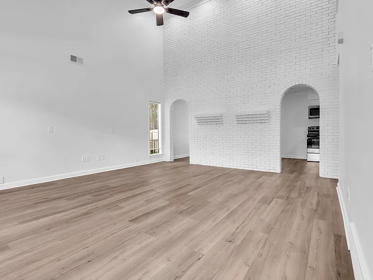 5398 Blue Ridge Pkwy — Photo 4