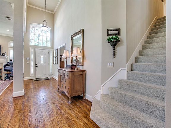 3rd image of 5902 Moss Glen Ct