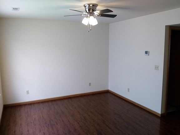 2nd image of 324 Rolling Meadow Ln