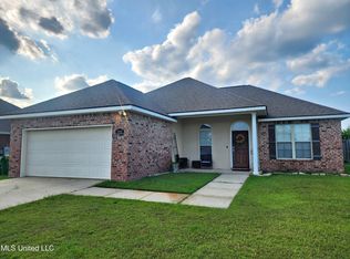 3101 Sydney St, Ocean Springs, MS 39564