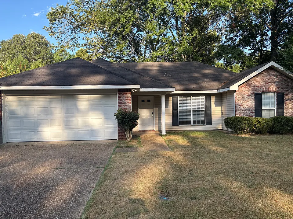 301 Willow Bay Dr
