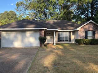 301 Willow Bay Dr, Byram, MS 39272