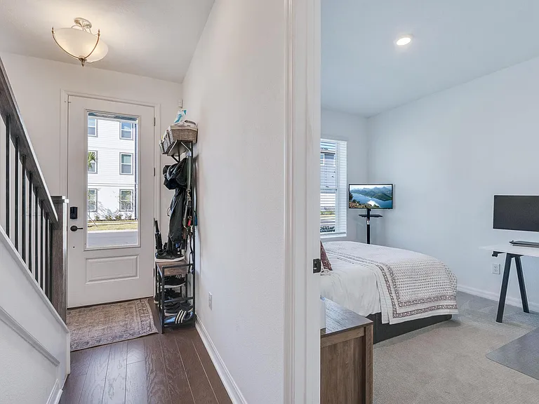 8418 Sperry St — Photo 3