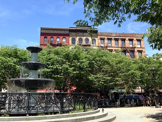 Rented by Sky Management | media 83