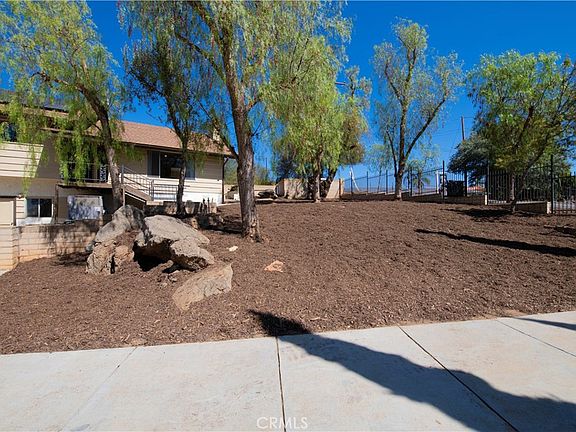 5th image of 30856 Hillview Dr