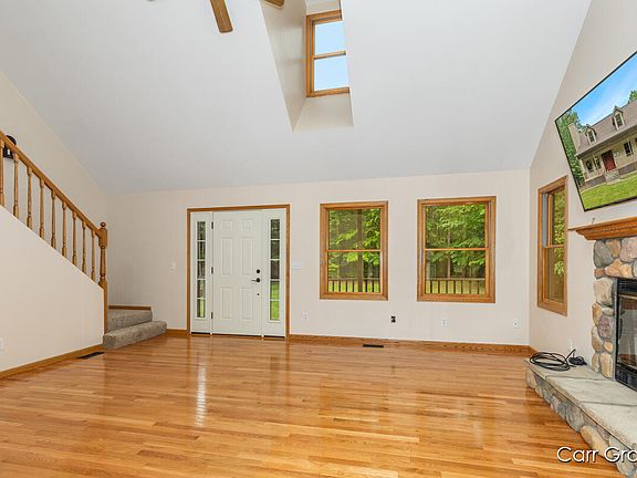 5th image of 13433 Ferris St