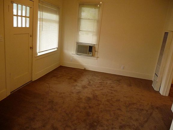5th image of 213 W Dexter St
