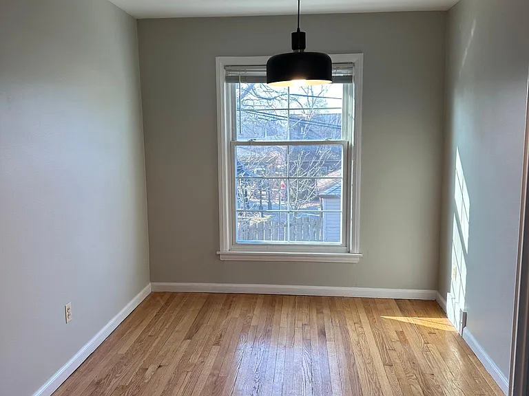 21909 Snow Ave — Photo 40