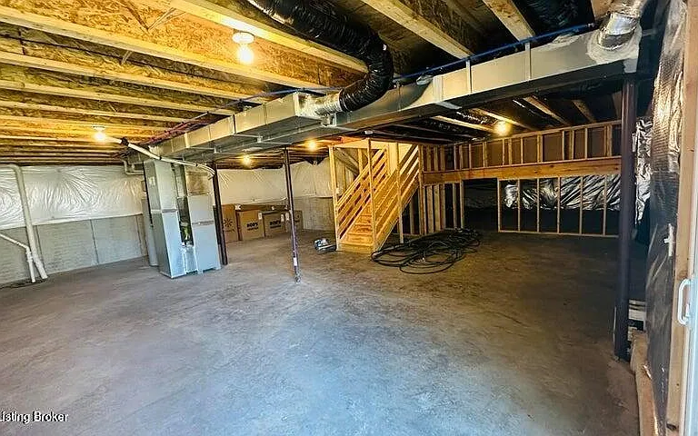 1920 Poloview Pl — Photo 20