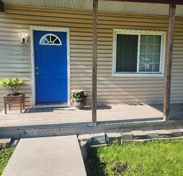 34 Front Ave #1 — Photo 1