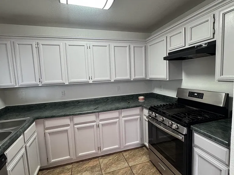 3033 Tierra Humeda Dr — Photo 8