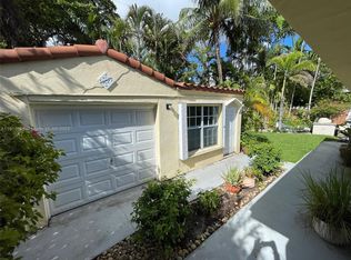 1018 W 47th St #1, Miami Beach, FL 33140