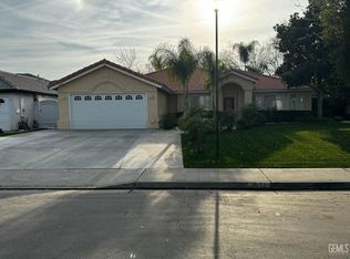 10721 Loughton Ave, Bakersfield, CA