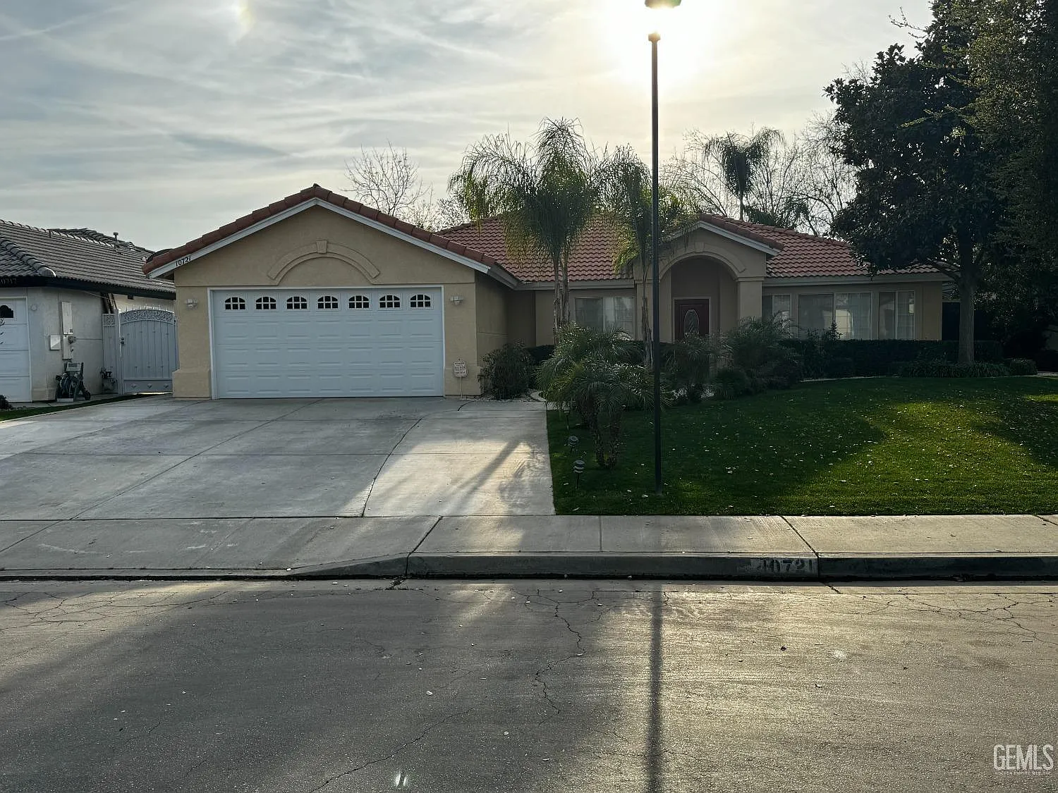 10721 Loughton Ave photo 1
