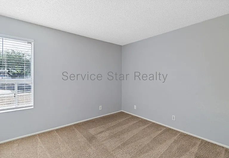 13027 N 28th St — Photo 9