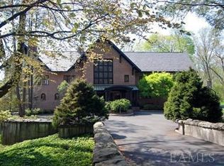 162 Old Briarcliff Rd, Briarcliff Manor, NY 10510