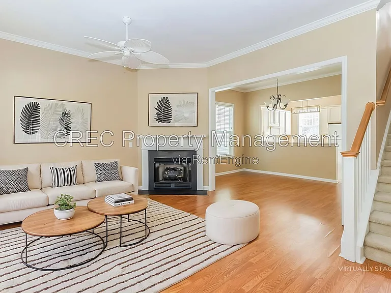 105 Barberry St — Photo 2