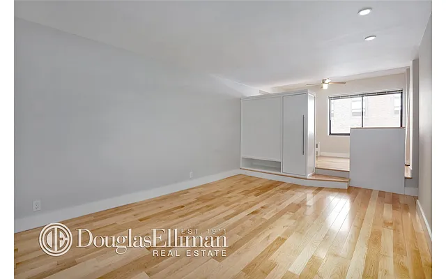 Rented by Douglas Elliman | media 6
