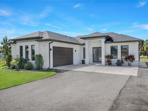 2nd image of 3460 20th AVE NE