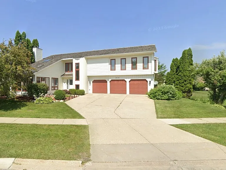 34191 N Horseshoe Ln — Photo 1
