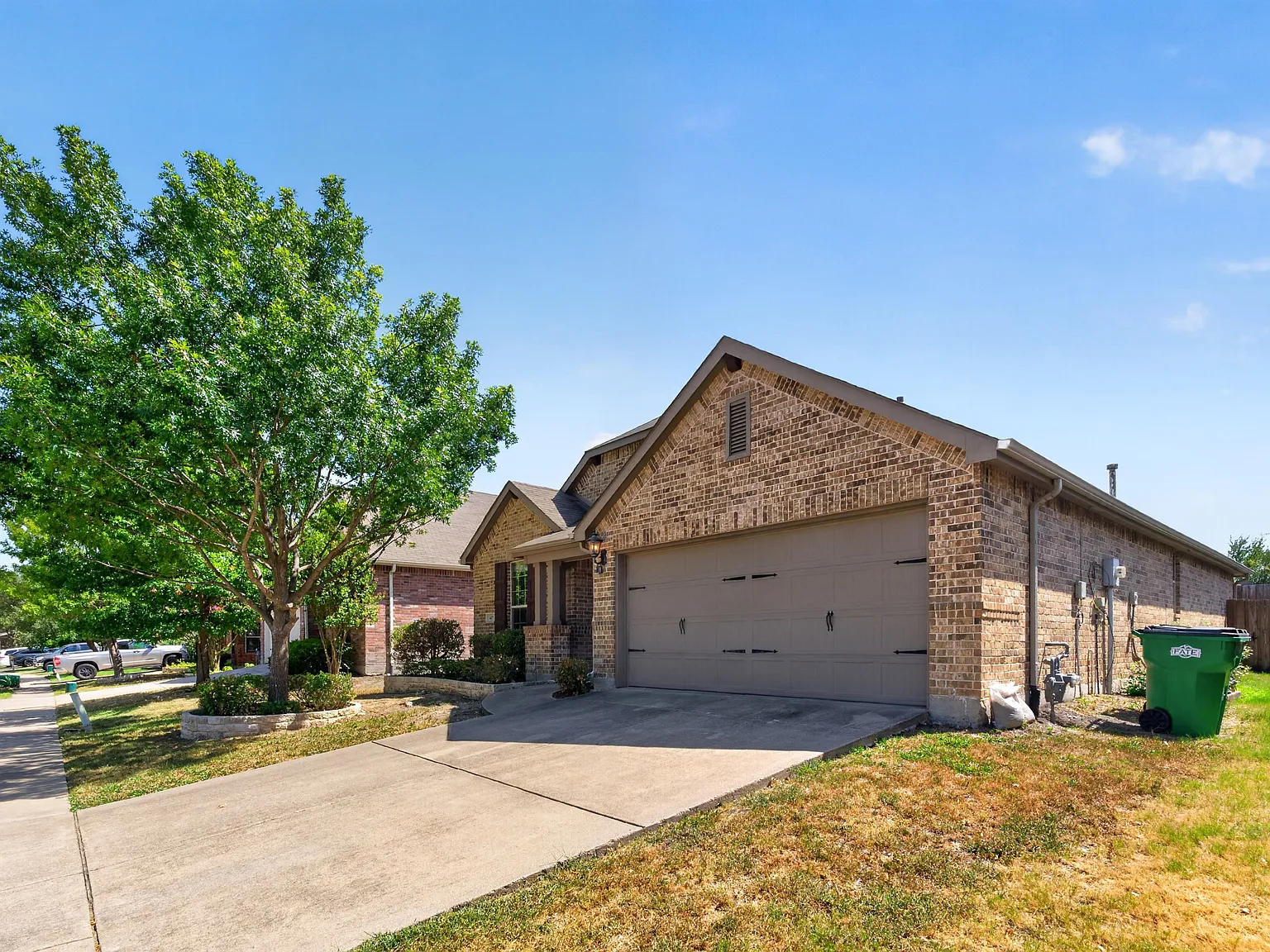 3 bed, 1746 sqft, $2,095 — Photo 3