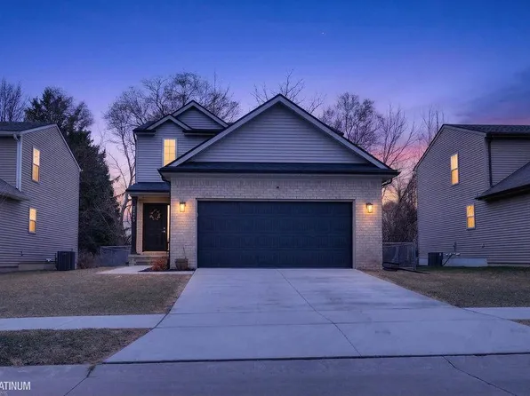 23440 Grandy St, Clinton Township, MI 48035