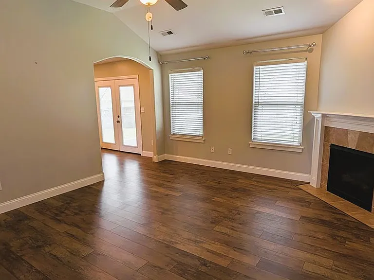 3403 Birdsong Ln — Photo 3