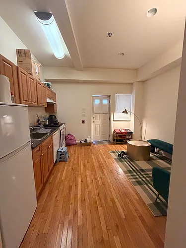 1227 Bainbridge St #1B Photo 1