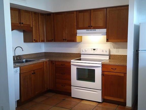 5th image of 1725 S Jones Blvd APT H1