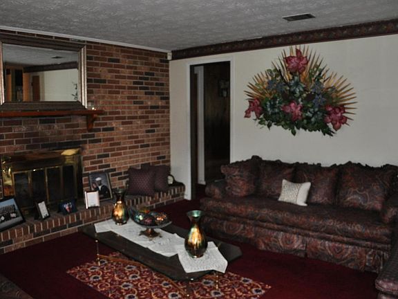 4th image of 1525 Mesa Dr