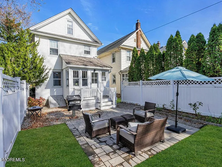 435 Norwood Ave — Photo 32