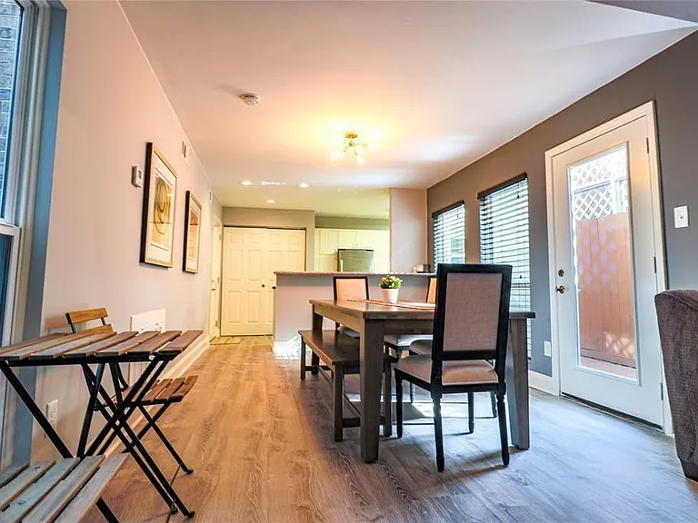 4724 Post Oak Timber Dr #8/65 — Photo 9