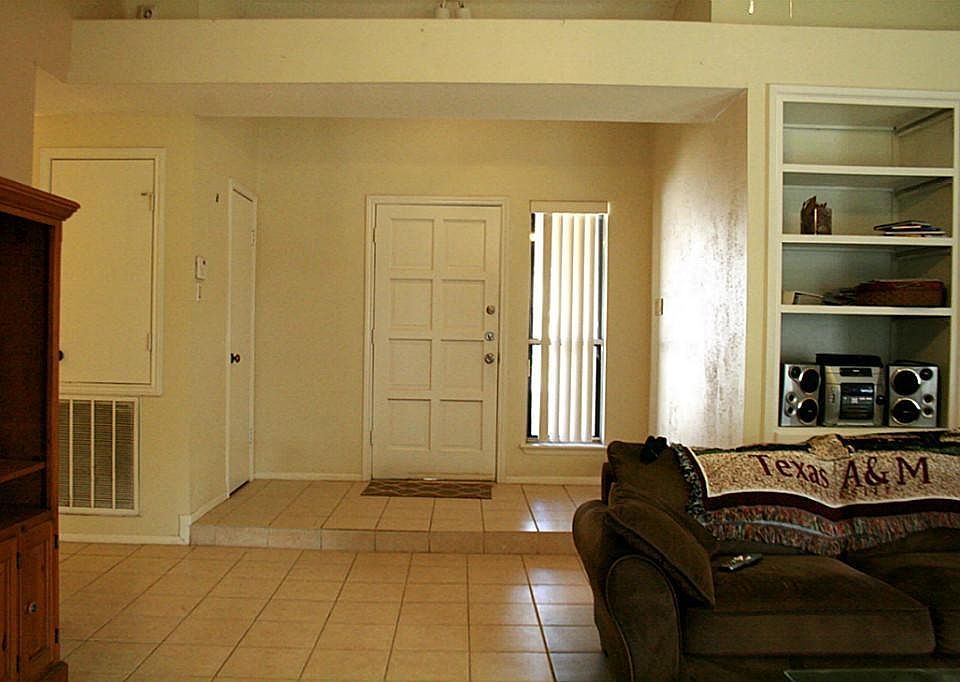1st image of 2625 Carson Dr