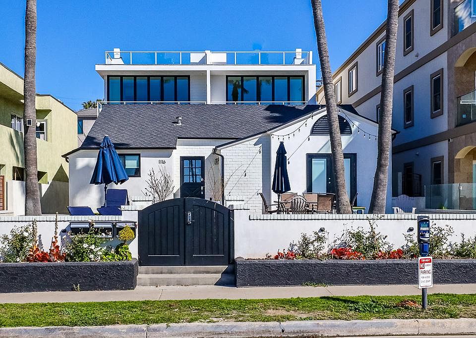 1116 Pacific Coast Hwy, Huntington Beach, CA 92648 Zillow