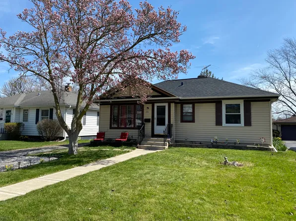 701 S Villa Ave, Villa Park, IL 60181