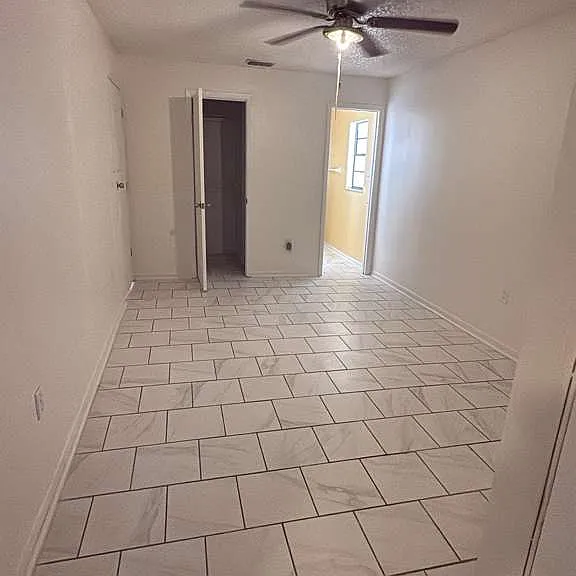 1082 Old South Dr — Photo 16