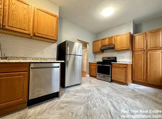 15 Wolcott St #2B, Dorchester, MA 02121