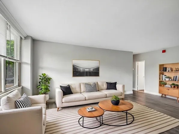 Bryn Mawr Apartments