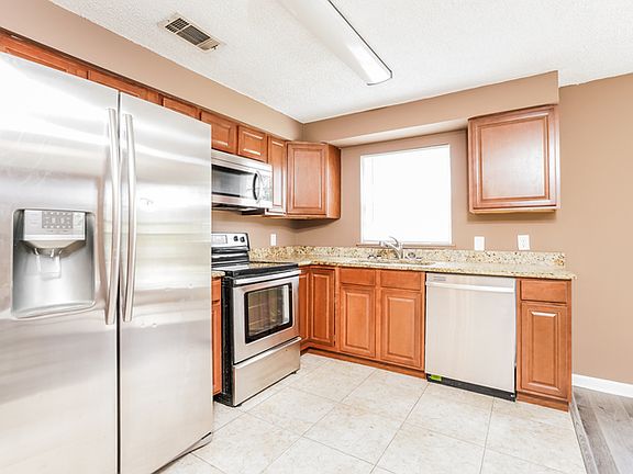 4th image of 417 Virgo Ln