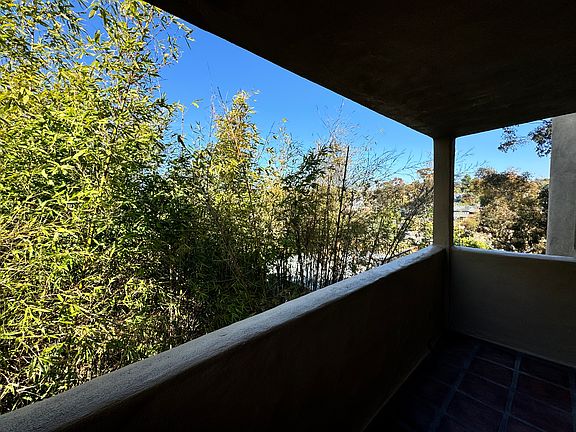 4th image of 628 Torrance St APT H