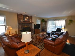 1013 Stanton Dr, Naperville, IL