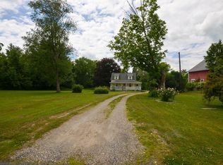 9 Singletary Ave, Sutton, MA 01590