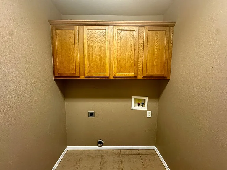421 Sterling Pointe Way — Photo 14