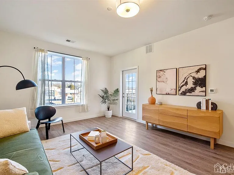 1 Nolan Way #JR — Photo 1