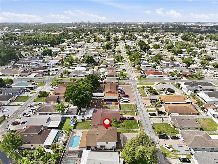 6611 N Hale Ave — Photo 43