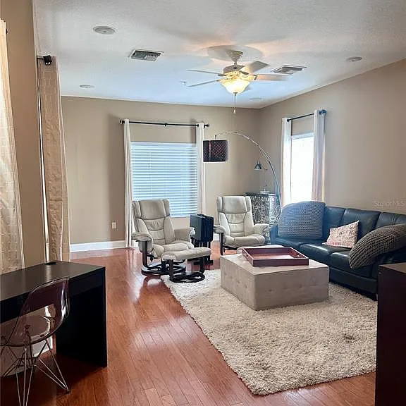 2303 Kensington Garden Ln — Photo 24