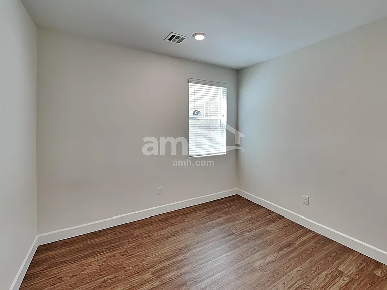 8152 Inhibition Ct — Photo 12