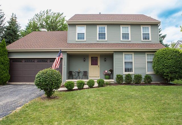 1st image of 885 Geneva Dr