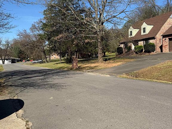 5th image of 2 Winthrop Rd